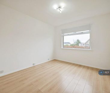 4 bedroom detached house to rent - Photo 4