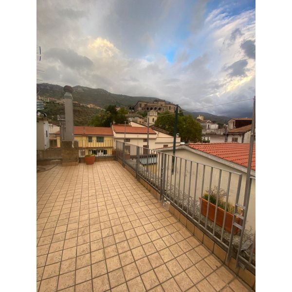 Appartamento in affitto a Lauro - Photo 1