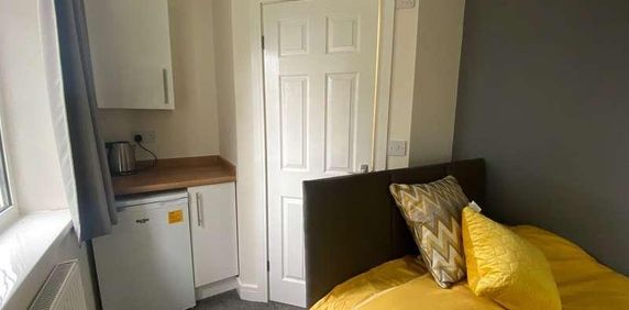 Chelmsford Drive, DN2 - Photo 2