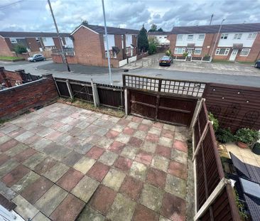 3 bedroom end of terrace house to rent - Photo 4