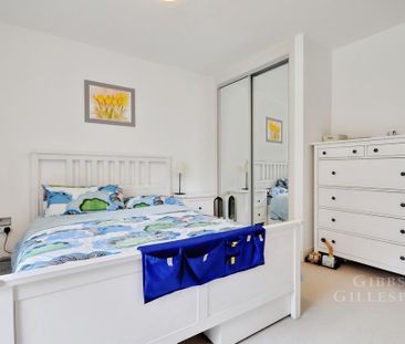 3 bedroom flat to rent - Photo 3