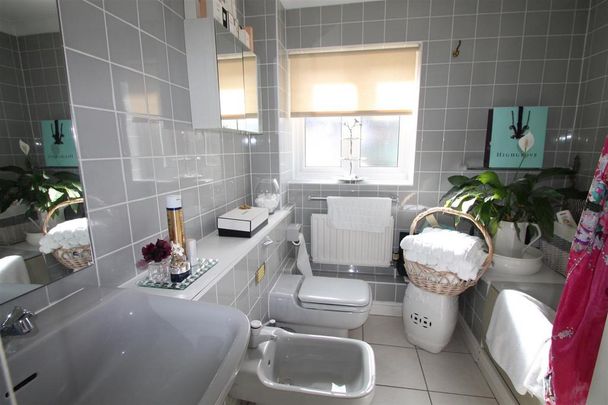 2 bedroom barn conversion to rent - Photo 1