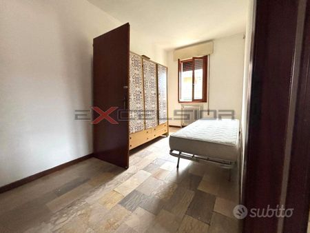 CAVARZERE - APPARTAMENTO CON TERRAZZO E GARAGE - Foto 2
