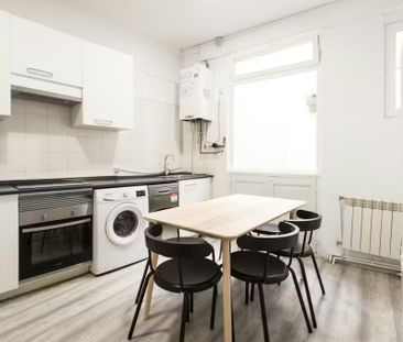 Calle de Cedaceros, Madrid, Community of Madrid 28014 - Photo 3