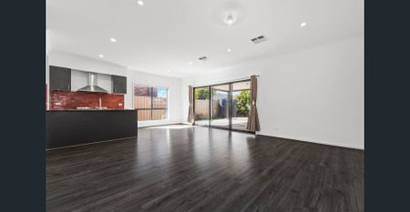 Modern Living a Quiet Location & NEWLY Inspections by Appointment Only. Call Sam 0416395119. - Photo 2