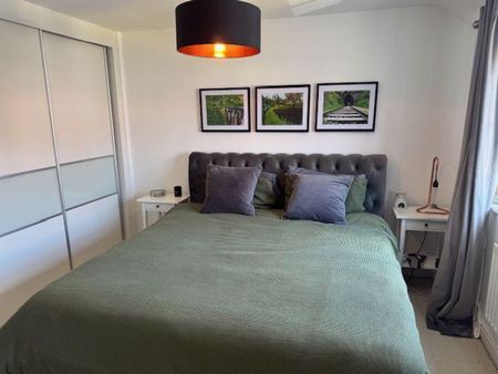 4 bedroom detached house to rent - Photo 5