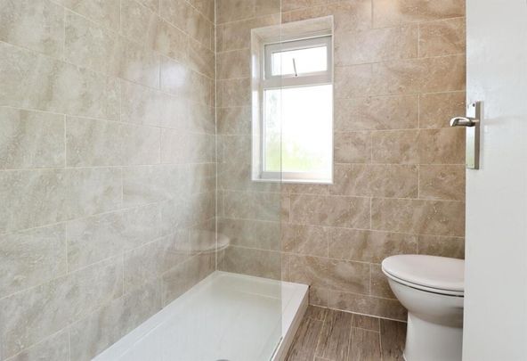 Gladstone Street - Photo 1