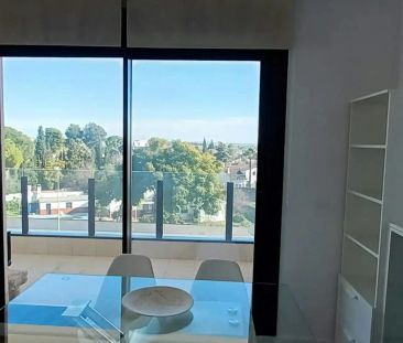 Piso de alquiler en C. Sta. Ángela de la Cruz, Nuevo Bulevar - Photo 2