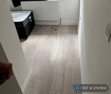 7 bedroom detached house to rent - Photo 2