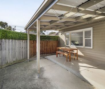 2 Selola Court, FAWKNER - Photo 4