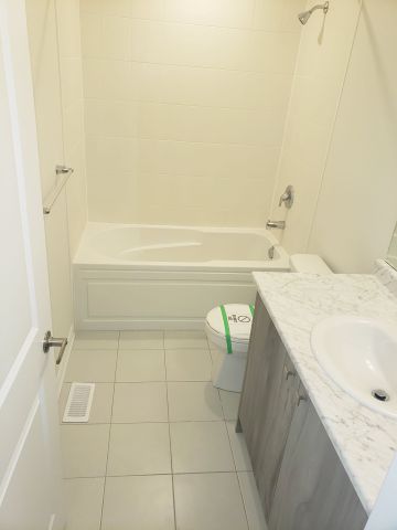 For Lease - 46 Concord Drive, Thorold, Ontario - Photo 2