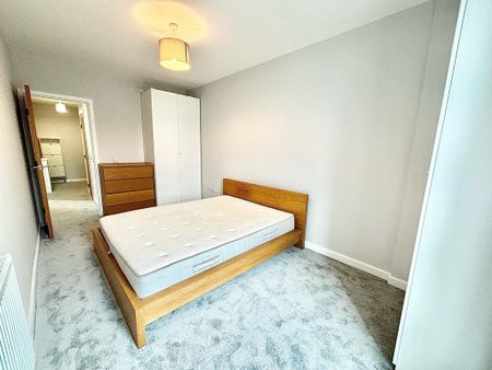 2 bedroom flat to rent - Photo 4