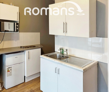 Studio to rent - Photo 2