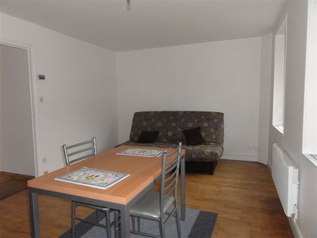 Location Appartement 1 pièce 34m² LE CREUSOT 71200 - Photo 2