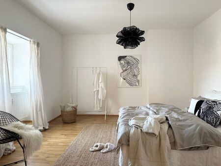 Singlewohnung mit Extrazimmer im 3. Stock **kein Lift** **bei den Bildern handelt es sich um Einrichtungsbeispiele** - Photo 5