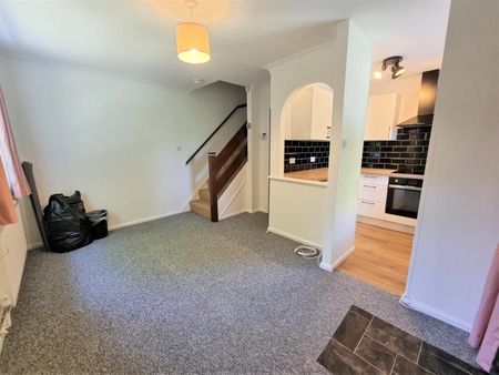 Hawkswell Walk, Woking - 1 bedroomProperty for lettings - Seymours - Photo 3