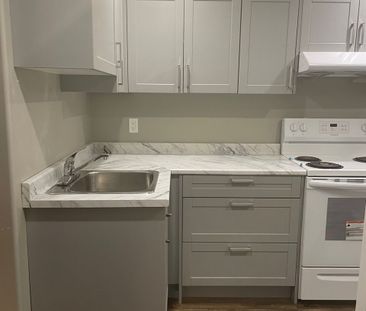 For Lease - 42 Walker Boulevard, New Tecumseth, Ontario - Photo 4