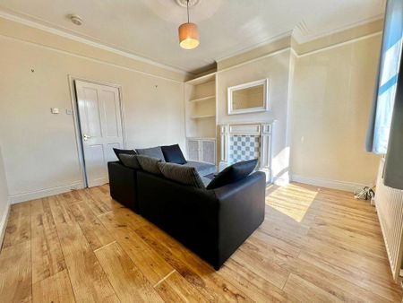 2 bedroom terraced house to rent - Photo 3