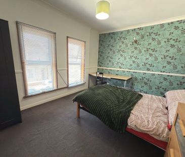 Queens Road, Gosport - Photo 2