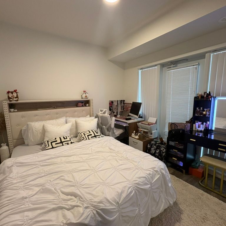 For Lease - 130 Canon Jackson Drive Unit# 109, Toronto, Ontario - Photo 1
