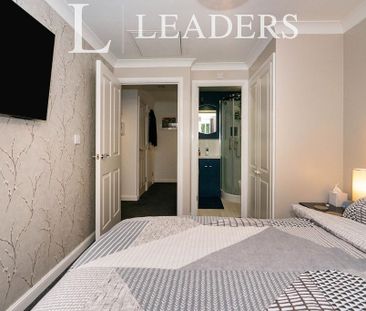 2 bedroom flat to rent - Photo 6