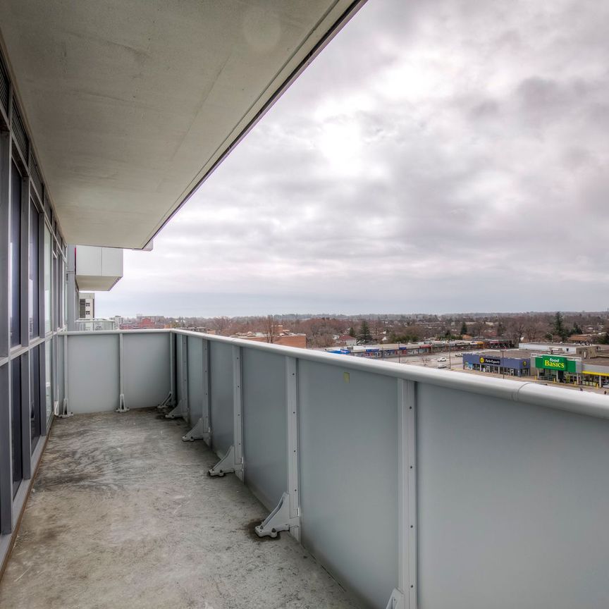 For Lease - 65 Speers Road Unit# 711, Oakville, Ontario - Photo 1