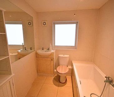 Purewell, Christchurch, BH23 - Photo 4