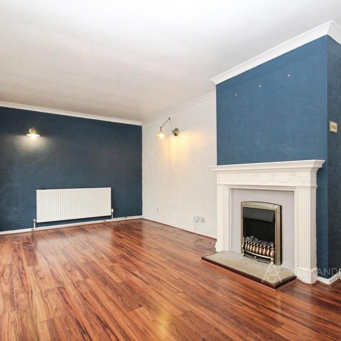 3 bedroom semi-detached house to rent - Photo 1