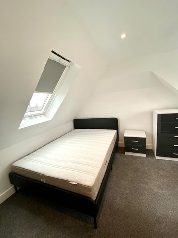 Filton Avenue, Filton - Photo 4