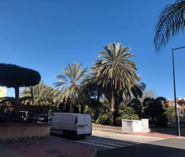 Apartamento de alquiler en Calle Burgos, Centro - Photo 2