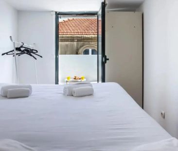 3-bedroom apartment for rent in Lisbon, all bills included - Photo 2