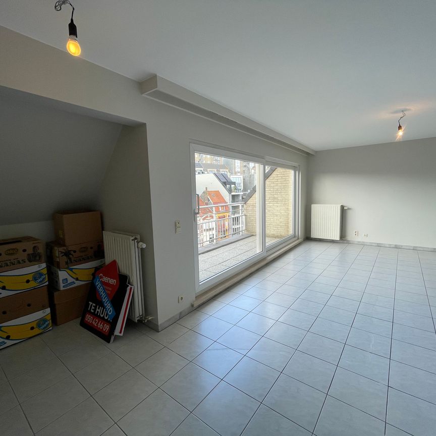 Mooi duplexappartement met drie slaapkamers en twee zongerichte terrassen. - Photo 1