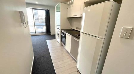 2 Bedroom Modern CBD Apartment ! - Photo 3