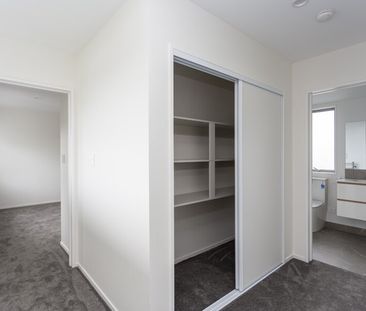 Riccarton – New Townhouse, 3bed/2bath, Ideal location! - Photo 1