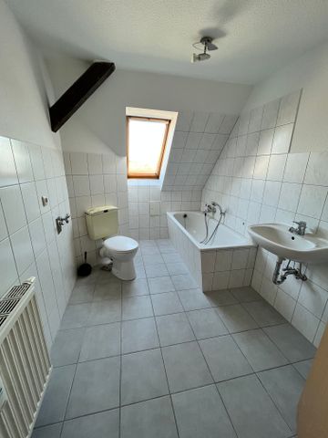 Gemütliche 2-Zi-Whg. im DG in Debschwitz - Photo 2