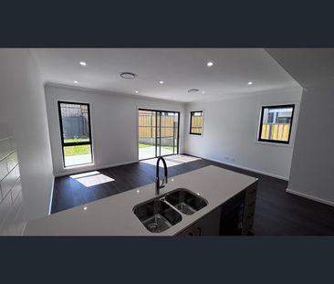 35 Ada CCT, Vineyard, NSW 2765 - Photo 2