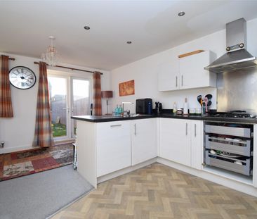 The Fouracres, Wakefield - Photo 6