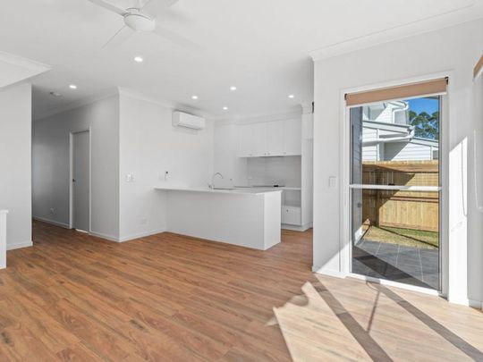 Bright and Modern Townhouse Moments from Bangalow Village - Photo 1