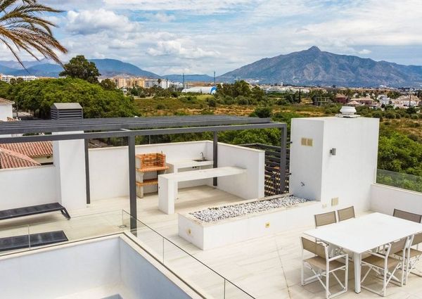 5 bedroom luxury Villa for rent in San Pedro de Alcántara, Spain