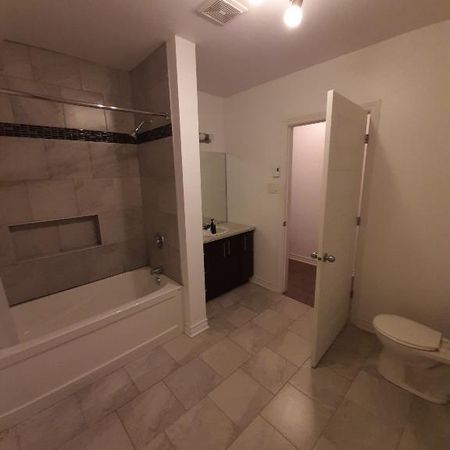 Beau 3 ½ à louer – 153, rue de Dublin, unité 5 (Plateau Aylmer) Beautiful 3 ½ for rent – 153 Dublin Street, Unit 5 (Aylmer Plateau) - Photo 4