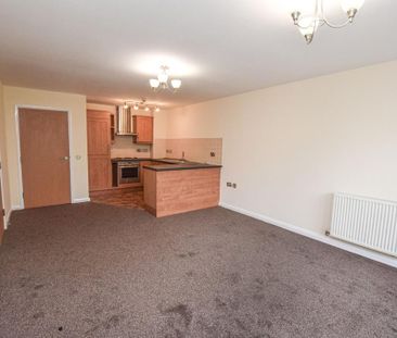 2 bedroom flat to rent - Photo 2