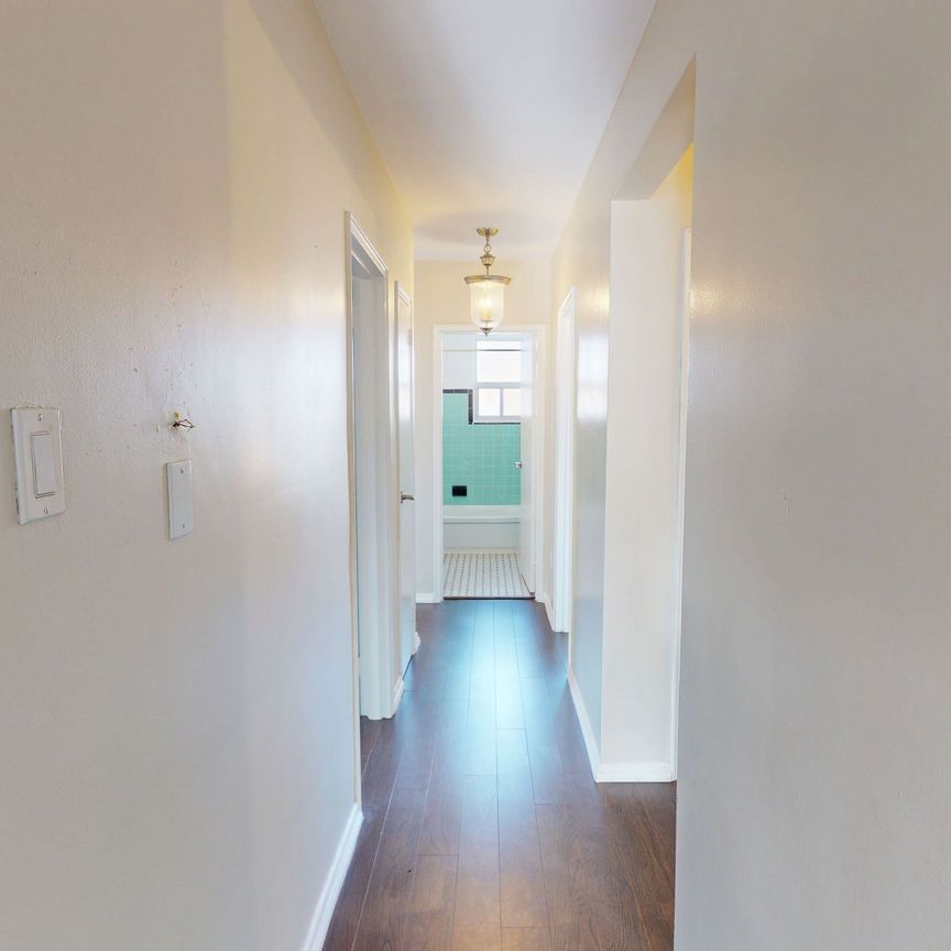 For Lease - 52 Waniska Avenue Unit# Unit 4, Toronto, Ontario - Photo 1