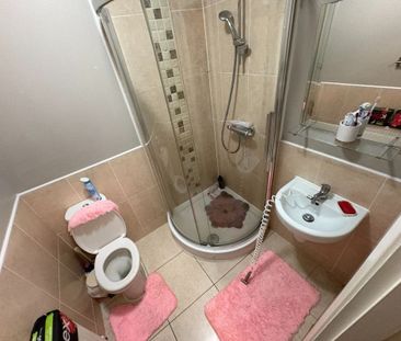 Apt 4, Ivy House, 1 Walnut Street, Belfast BT7 1FB - Photo 4