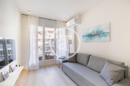 Piso de alquiler en Carrer de Sugranyes, Sants-Badal - Photo 4