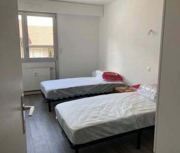 Location Appartement 3 pièces 81m² SALLANCHES 74700 - Photo 2
