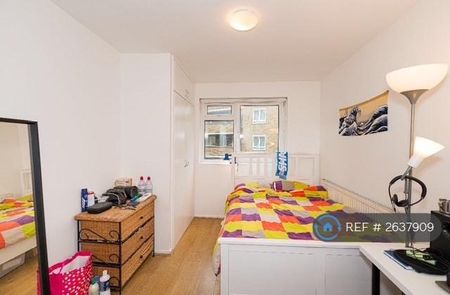 3 bedroom flat to rent - Photo 3
