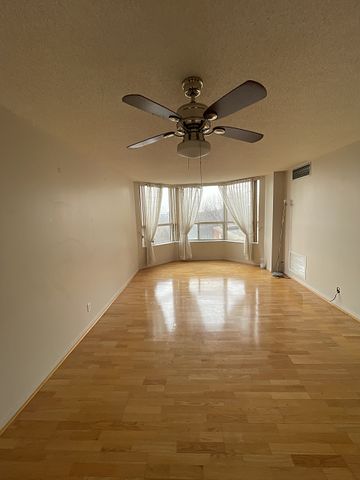 New Massive 2B 2B Open-Concept Condo For Lease | Etobicoke - Photo 3