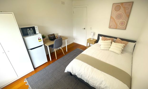 Bentleigh East - Photo 1