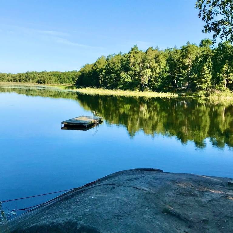 Länsvägen, Farsta - Photo 1