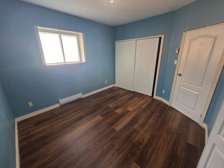 For Lease - 8 Wellington Street Unit# 1, Kawartha Lakes, Ontario - Photo 4